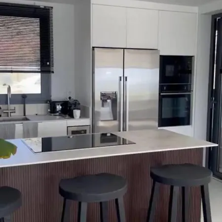 Apartment Atico Higueron *