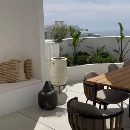 Apartment Atico Higueron *