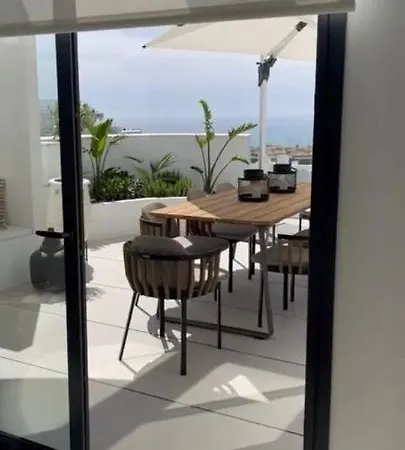 Apartment Atico Higueron *